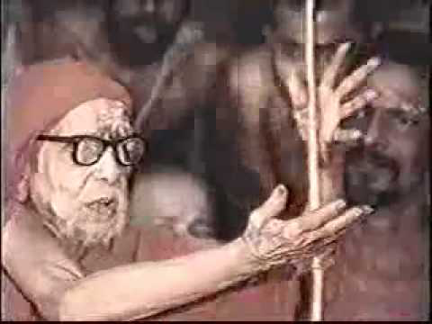 A rare video of Sri Chandrasekharendra Saraswathi Maha Swamigal, the Paramacharya of Kanchi