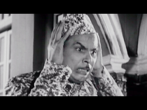 Johnny Walker is saved by his mother - Chaudhvin Ka Chand Comedy Scene 2/10