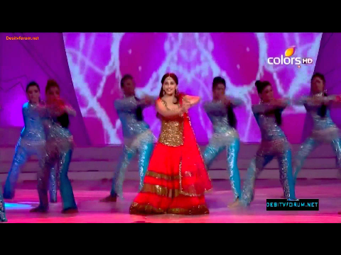 MADHURI DIXIT - full performance at 