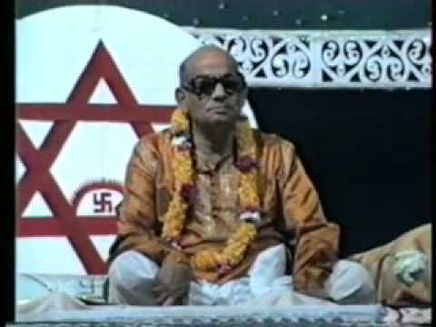 SHRII SHRII ÁNANDAMÚRTIJII - THE PERSONIFICATION OF ÁNANDA - PART I