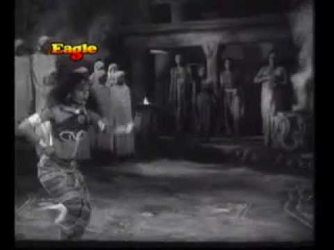 LATE SMT.DR. SITARA DEVI'S MARVELLOUS SNAKE-DANCE ( NAAG - NRITYA) in Film ANJALI(1957)