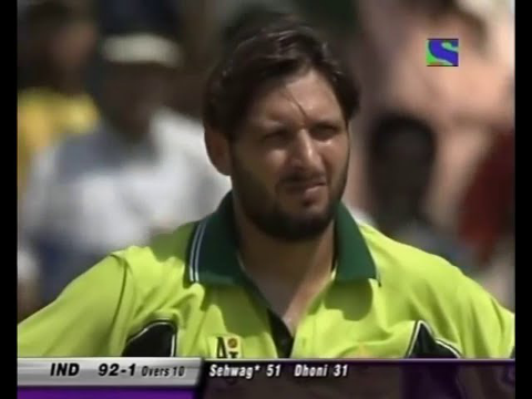 Virender Sehwag plays with Afridi's mind and emotions