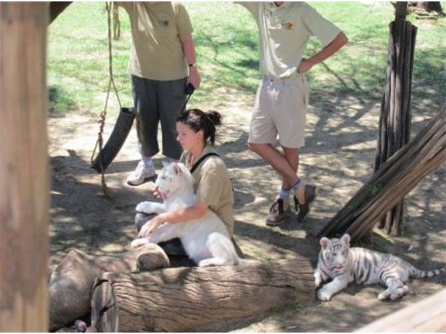 Adi_in_SA_-_Cheetahland5