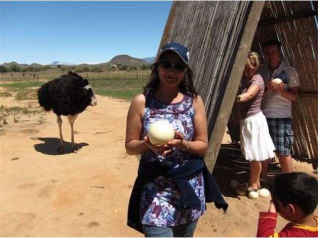 Adi_in_SA_-_Birds_-_Ostrich23_-_Sarita_and_Adi_with_egg
