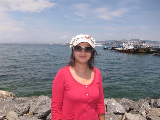 Sarita on sea shore