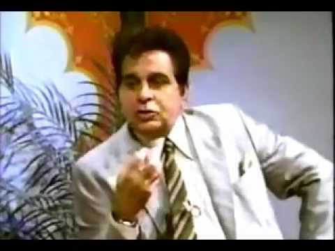 Ashfaq Hussain interviews Bollywood legend Dilip Kumar (Toronto, Canada - 1985)