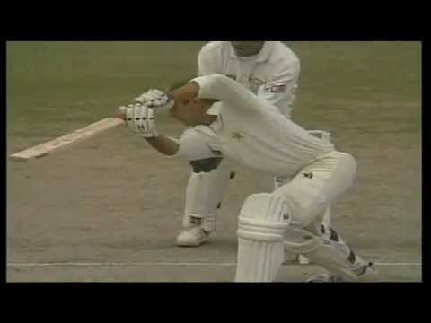 Anil Kumble 10 of 10 Wickets in an Innings Against PAKISTAN
