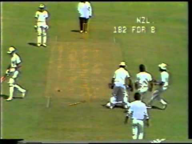 CHETAN SHARMA HATTRICK.mpg