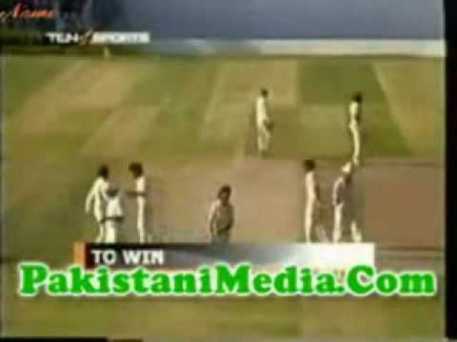 Javed Miandad's Famous SIXER @ Sharjah